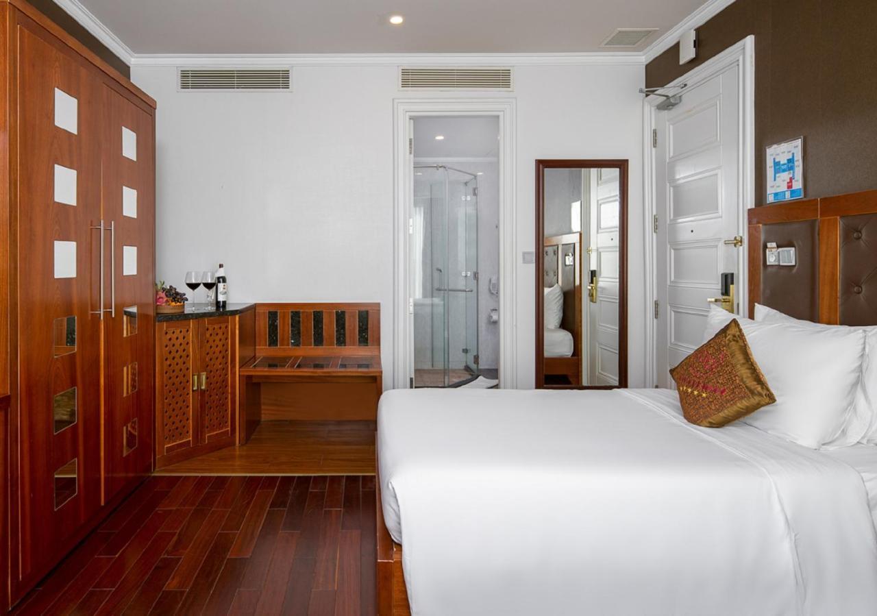 Samdi Hotel Da Nang Bagian luar foto